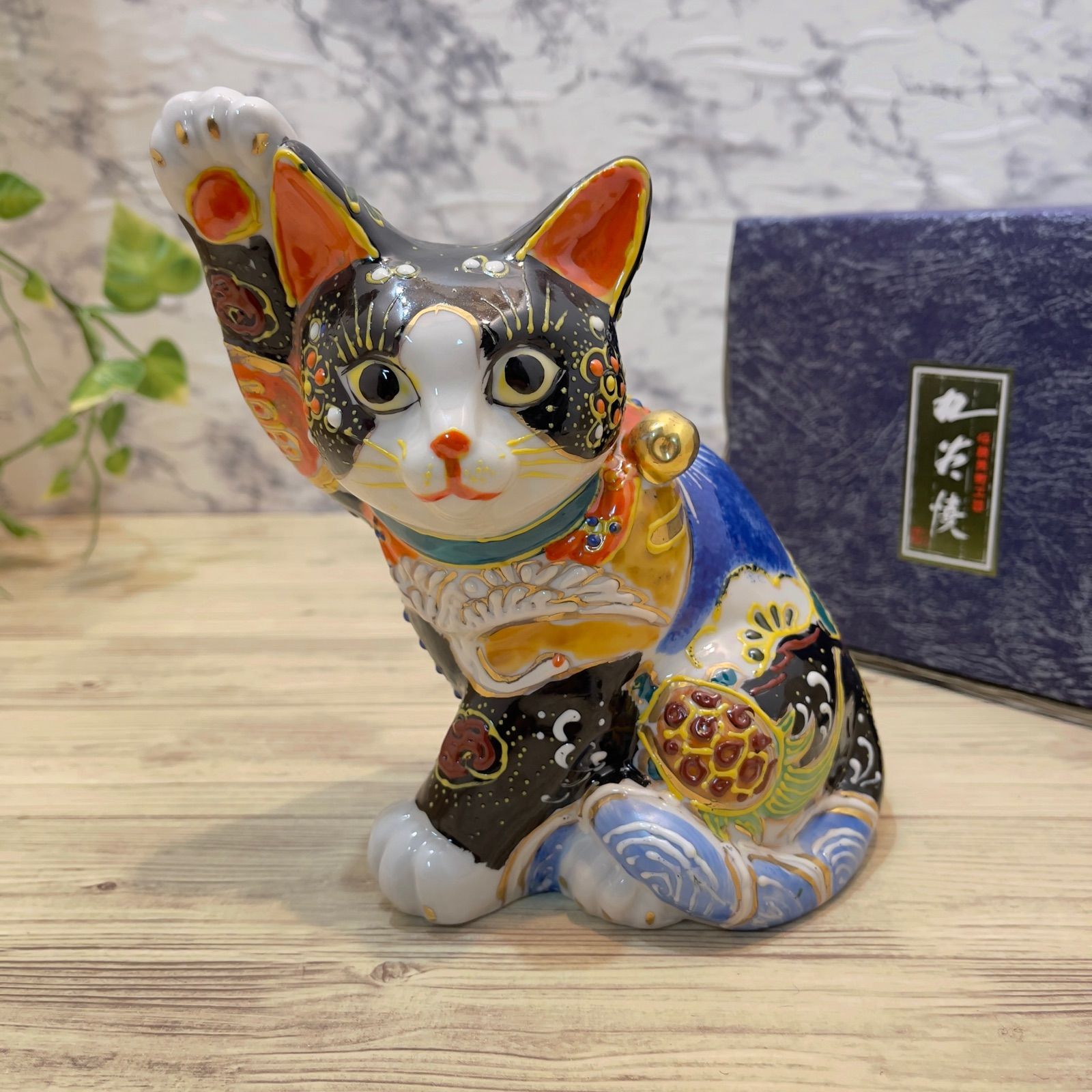 100％安い 唐草 【美品】ネコ 猫 招き猫 九谷 置物 インテリア 工芸品