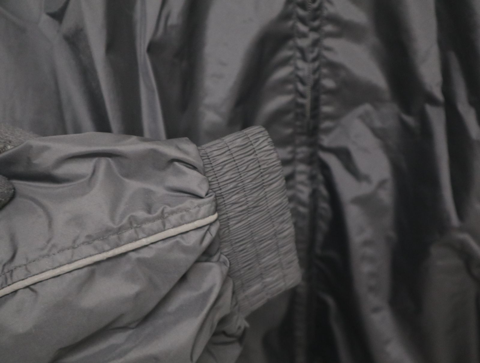 美品 BALENCIAGA バレンシアガ トラックジャケット 黒 21AW 中古・古着通販】BALENCIAGA (バレンシアガ) ロゴトラック