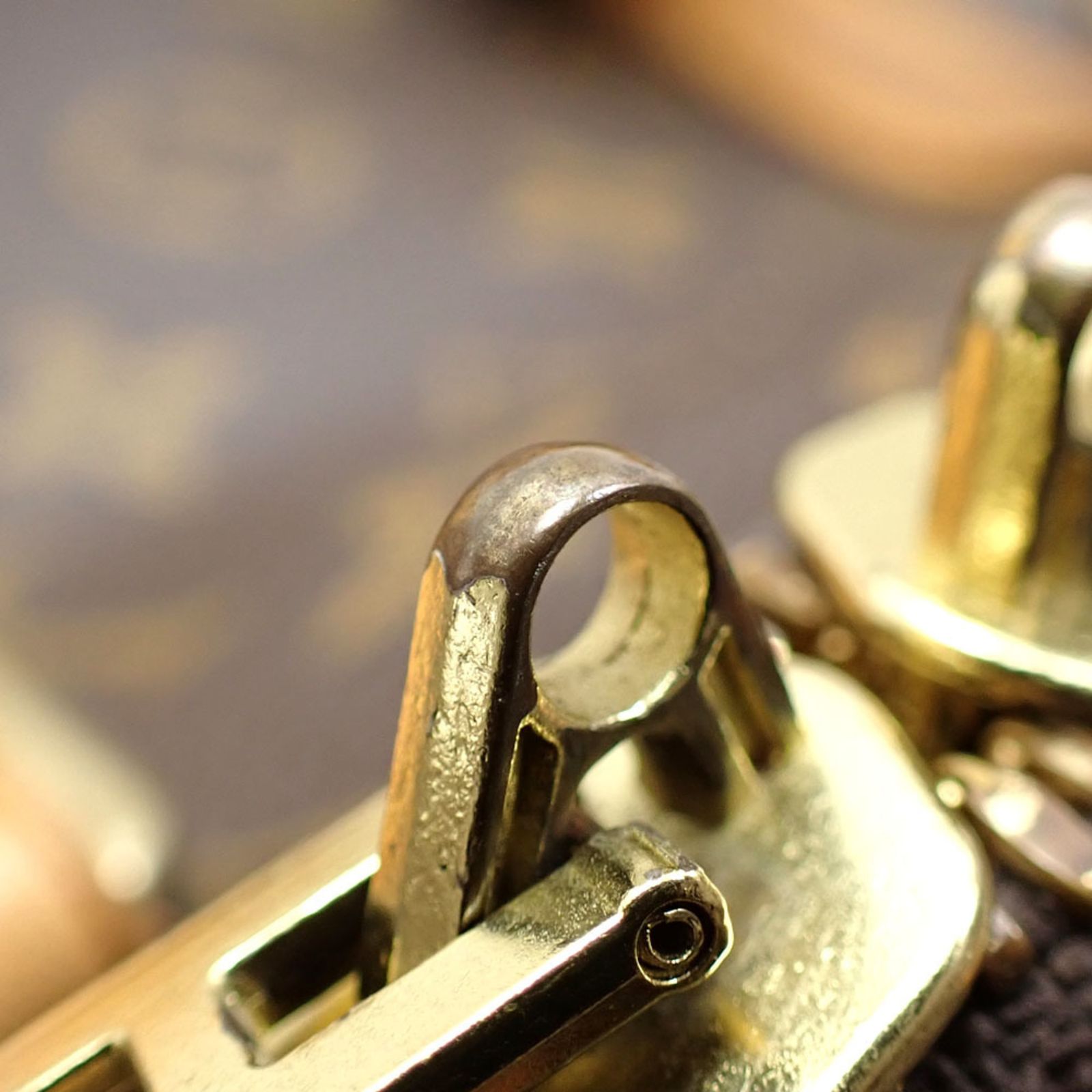 hana　トリプルクラウン　　　生食　1.2㌔　( クール便対応) シングルワンホール洗面混合栓 | 商品のご案内 | SANEI｜デザイン性に