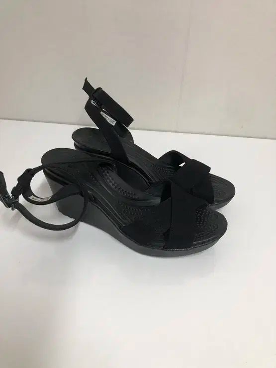 225 サイズ