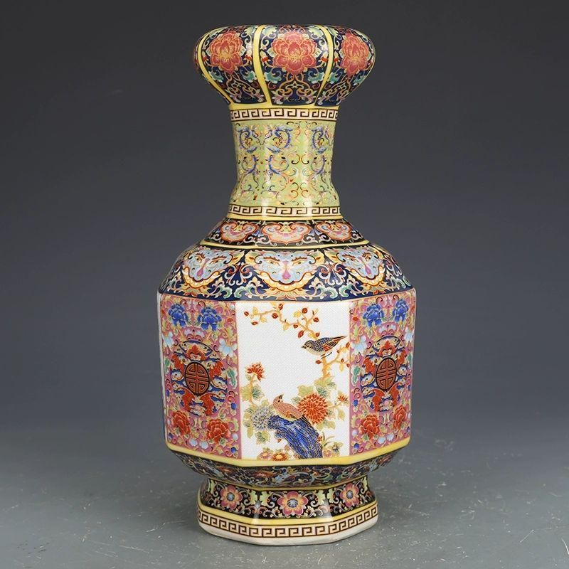 雍正琺瑯彩蒜頭瓶 景徳鎮 陶磁器 装飾品 現代工芸品 美術品 置物 雍正琺瑯彩蒜頭瓶 景徳鎮 陶磁器 装飾品 現代工芸品 美術品 置物