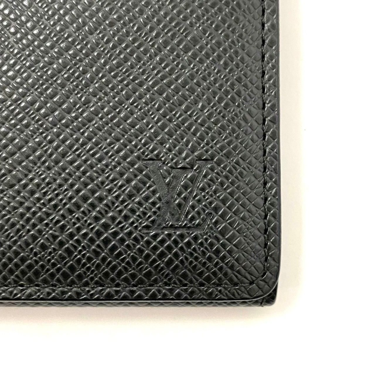 美品SS】ルイヴィトン カルトドゥヴィジット タイガ アルドワーズ 黒系