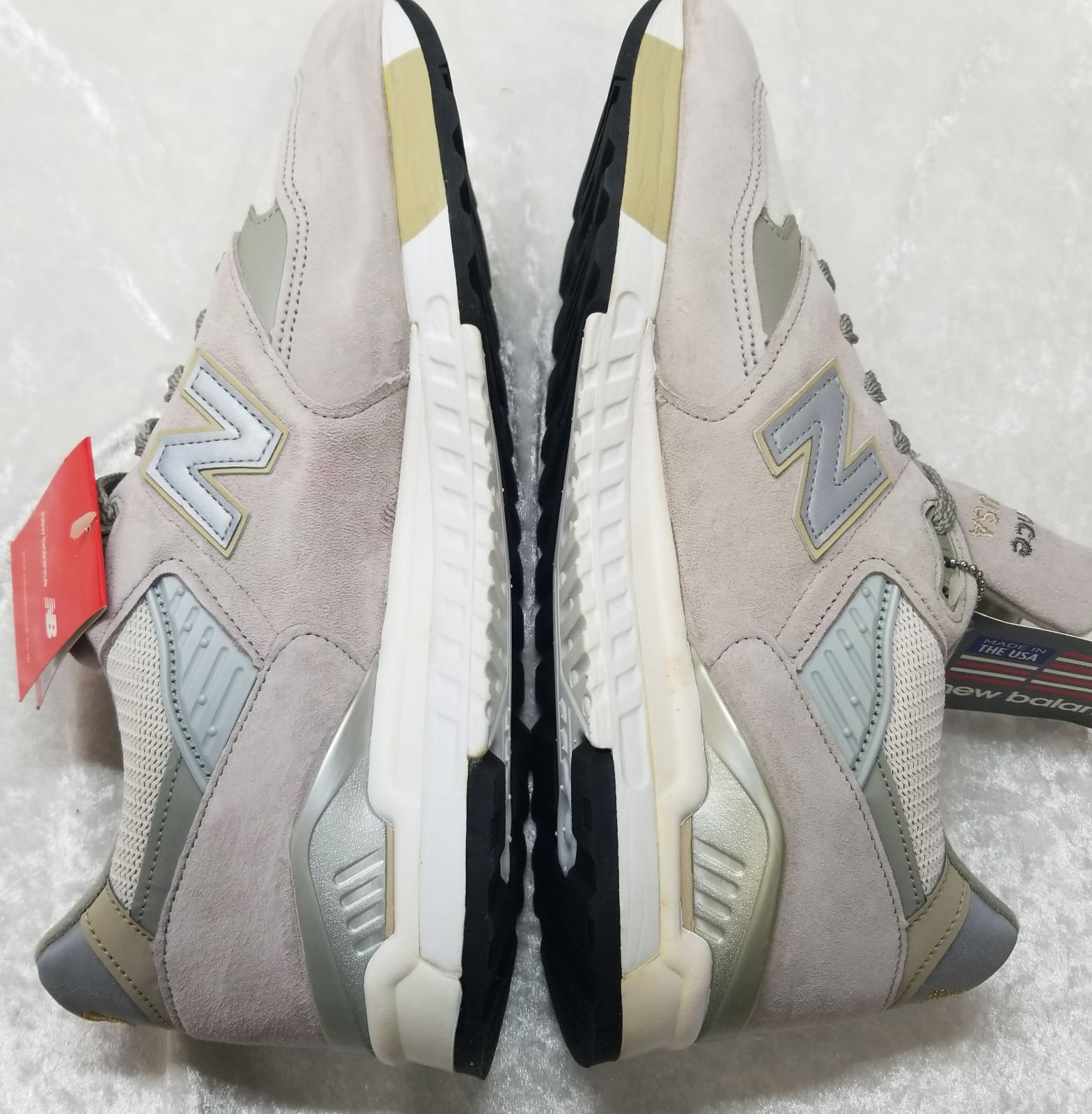 新品】【希少】【多少難あり】タグ付き new balance ニューバランス