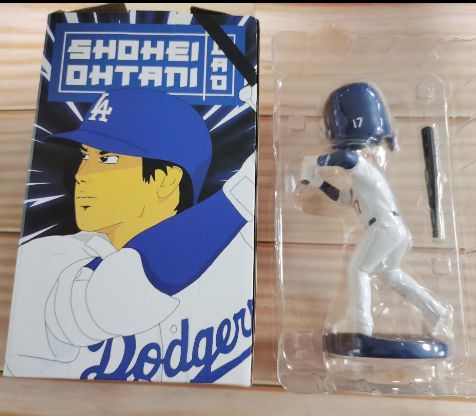 なんでも鑑定団よりも驚き！ 大谷翔平 ビジターユニフォーム 白 ホワイト ボブルヘッド 記念グッズ