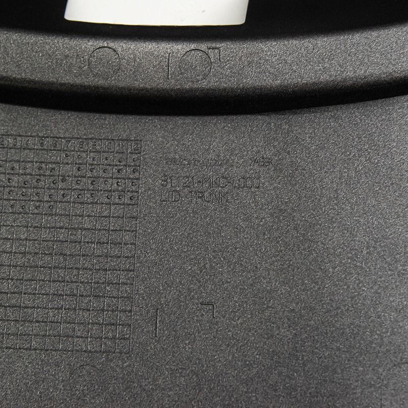 純正 リアトランクカバー