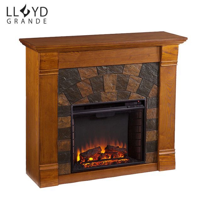 アンティーク＆クラシックスタイルの暖炉のあるリビング・・・輸入