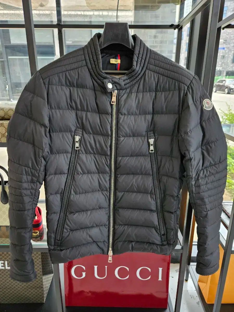 MONCLER モンクレール アミオ ショート ダウン バイカー ジャケット ダウンジャケット 2 サイズ L