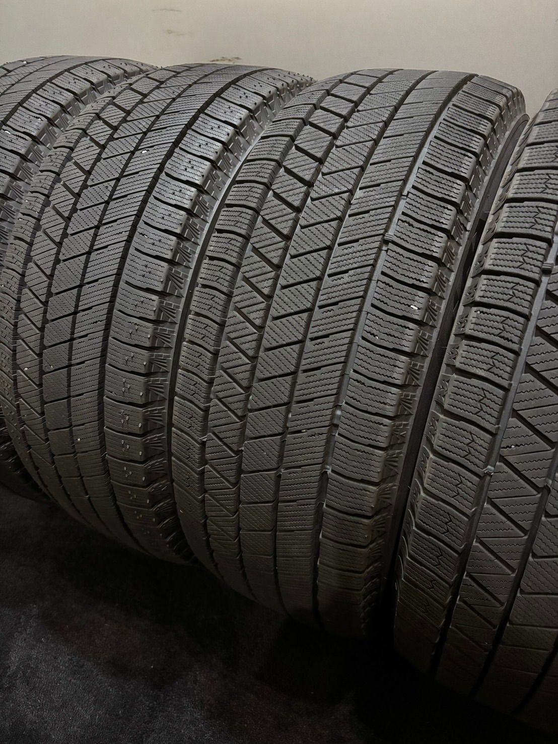 205 55R16 BRIDGESTONE VRX3 23年製 スタッドレス 4本 ブリヂストン ブリザック プリウス カローラ インプレッサ 南2-K263