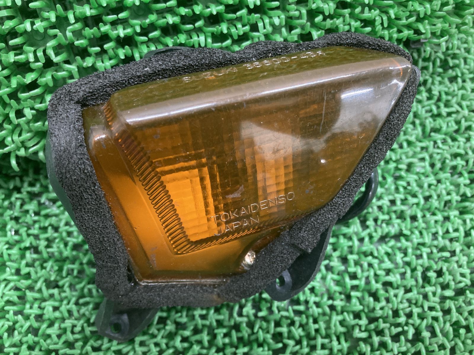 RG400ガンマ フロントウインカー 右 35600-43 スズキ 純正 バイク 部品 HK31A 割れ欠け無し 品 品薄 車検 Genuine