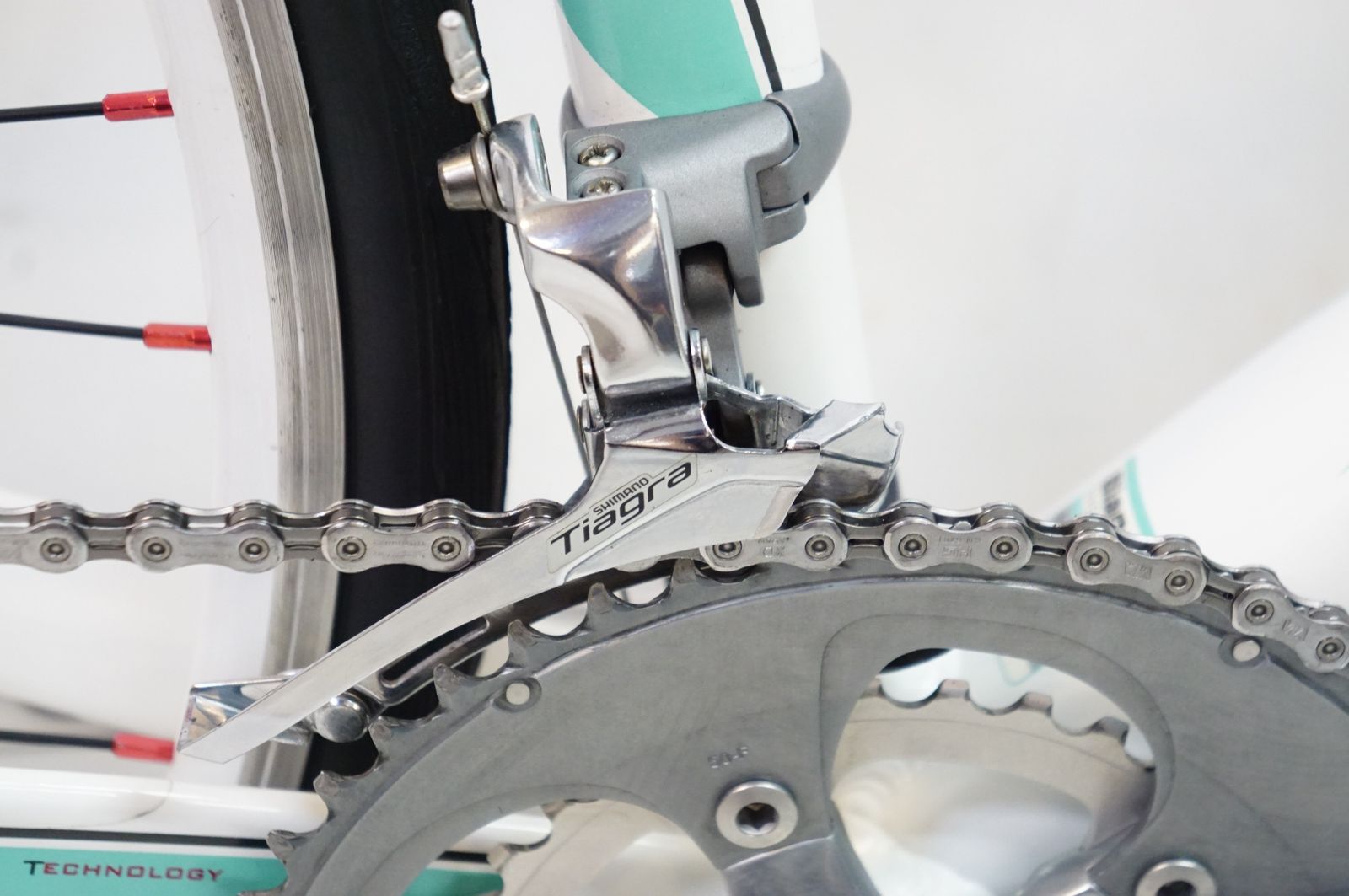 【美品】 BIANCHI 「ビアンキ」 IMPULSO TIAGRA 2013年 BIANCHI 「ビアンキ」 IMPULSO TIAGRA 2013年モデル ロード