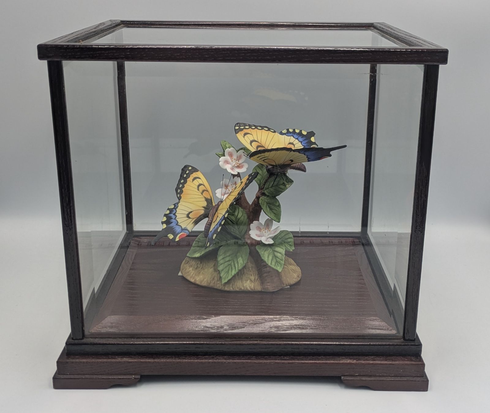 Ceramic Art Collection DAITO製 陶器製 蝶の置物 オブジェ