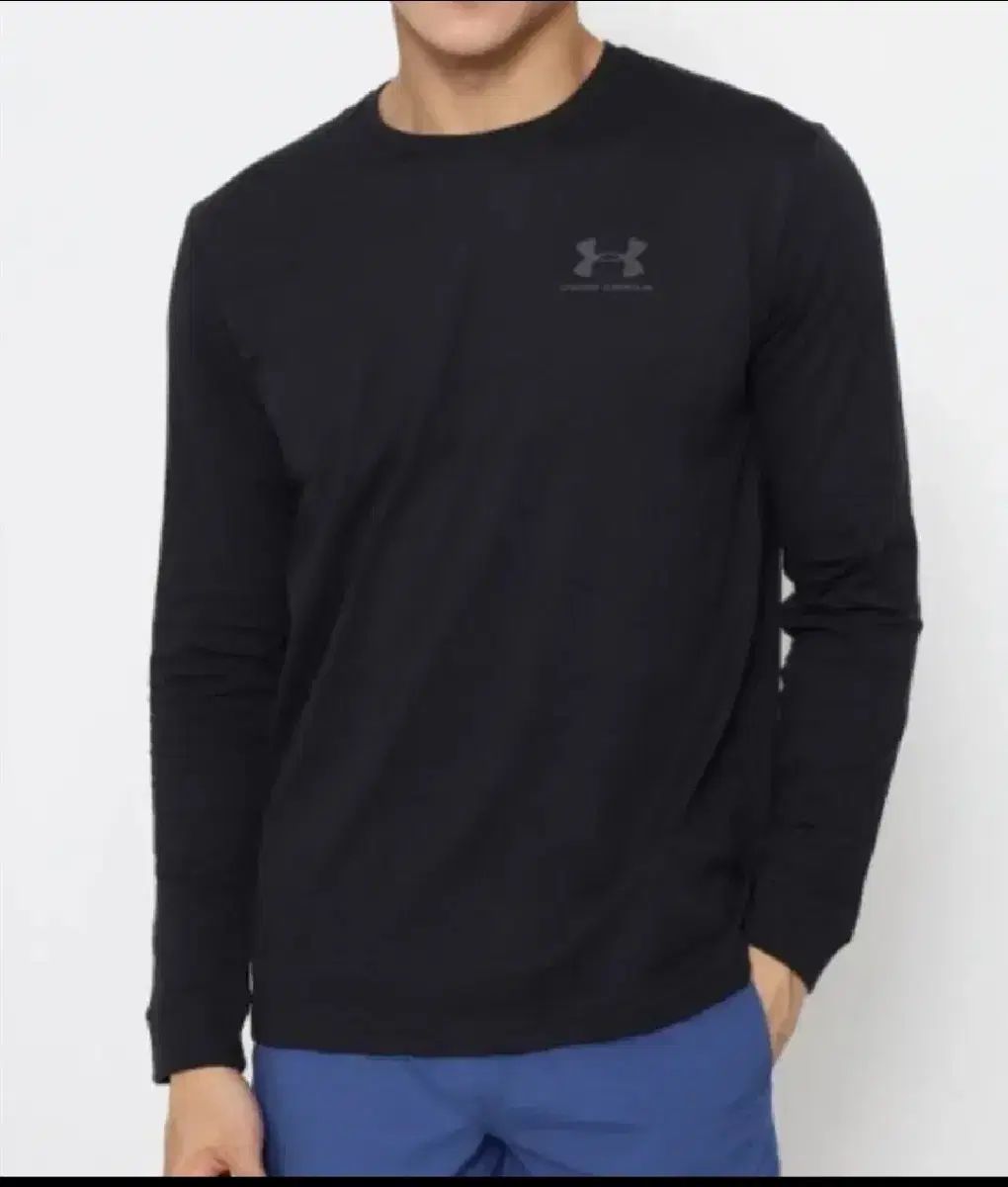 【雷市場（ポンジャン）商品韓国直送】 UNDER ARMOUR(アンダーアーマー ) Tシャツ 新品
