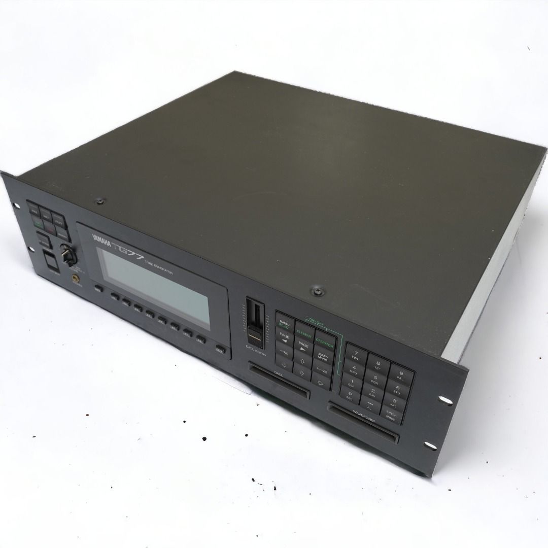 ☆美品 ヤマハ TG77 音源モジュール シンセサイザー トーンジェネレーター ☆送料無料 美品 YAMAHA ヤマハ TG77 音源モジュール