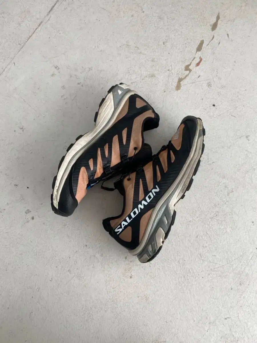 SALOMON サロモン xt4 タバコブラウン 290