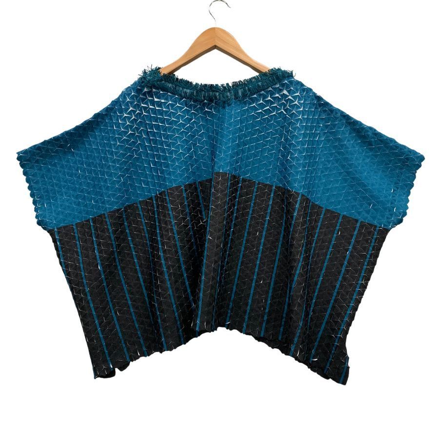 pleats please マルチカラーエキゾチック 半袖プリーツトップス 