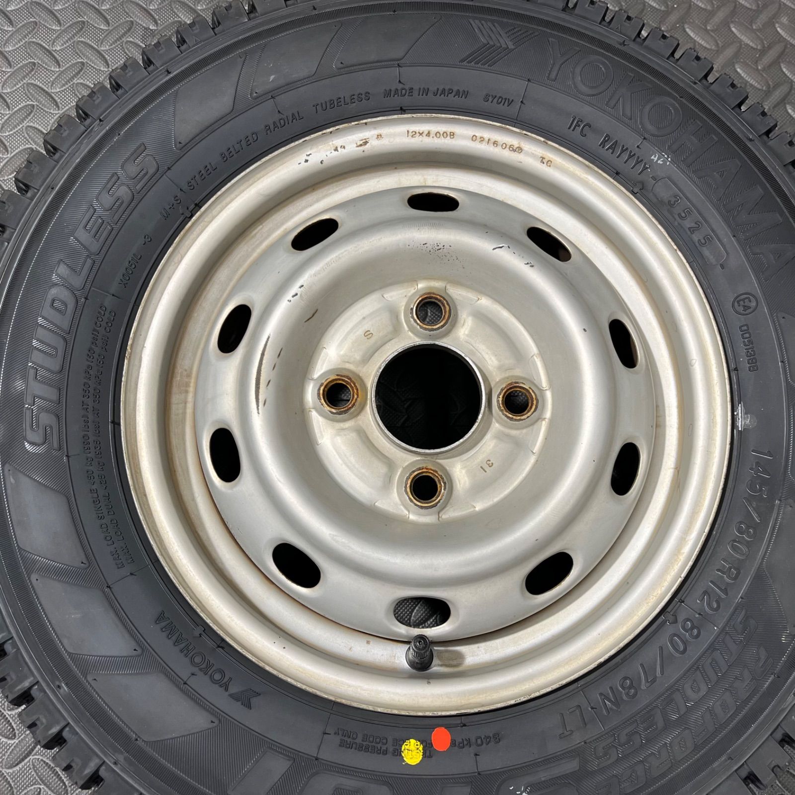 25年製 新品タイヤ 145/80R12 80/78N LT ヨコハマ SY01V スバル 