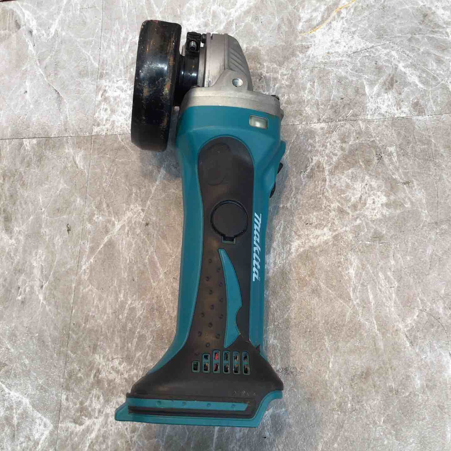 makita 100mmコードレスディスクグラインダー