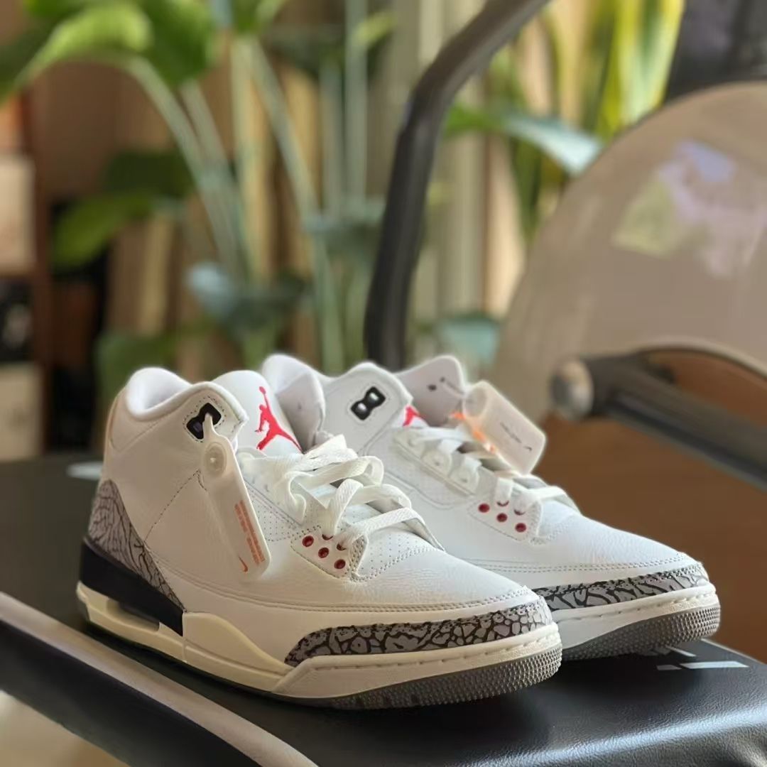 新品 Nike Air Jordan 3 Retro 