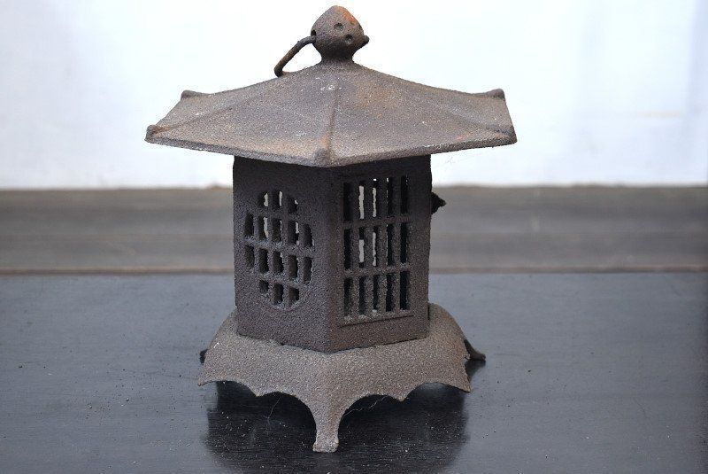蔵A3558c 鉄灯籠 吊灯篭 六角 庭飾