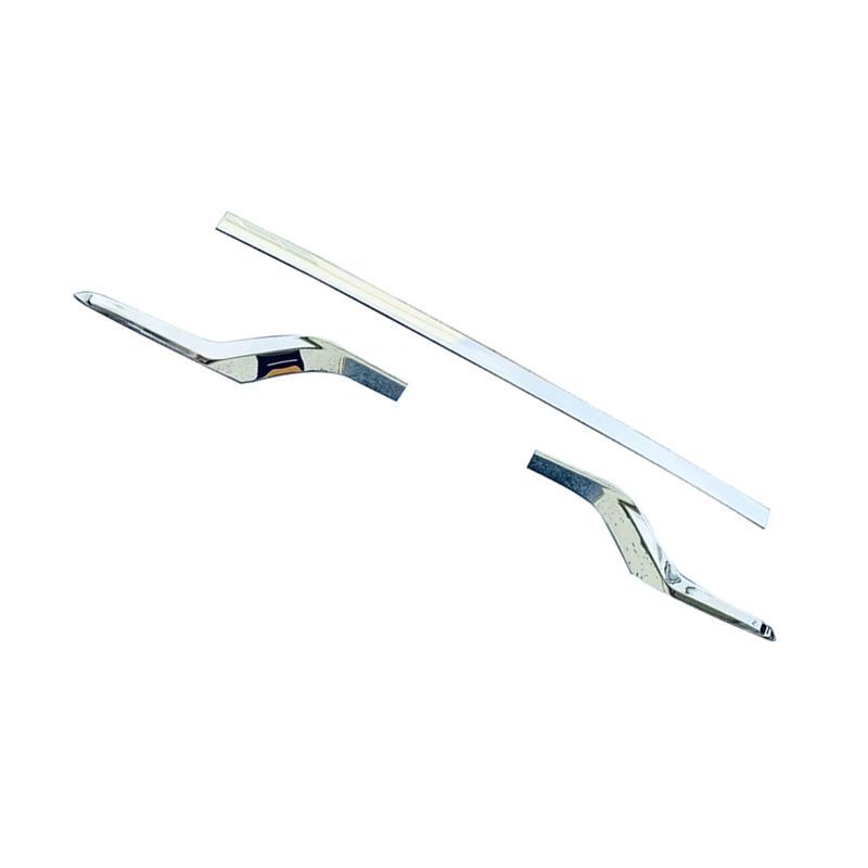 後バンパー装飾パーツ C28型