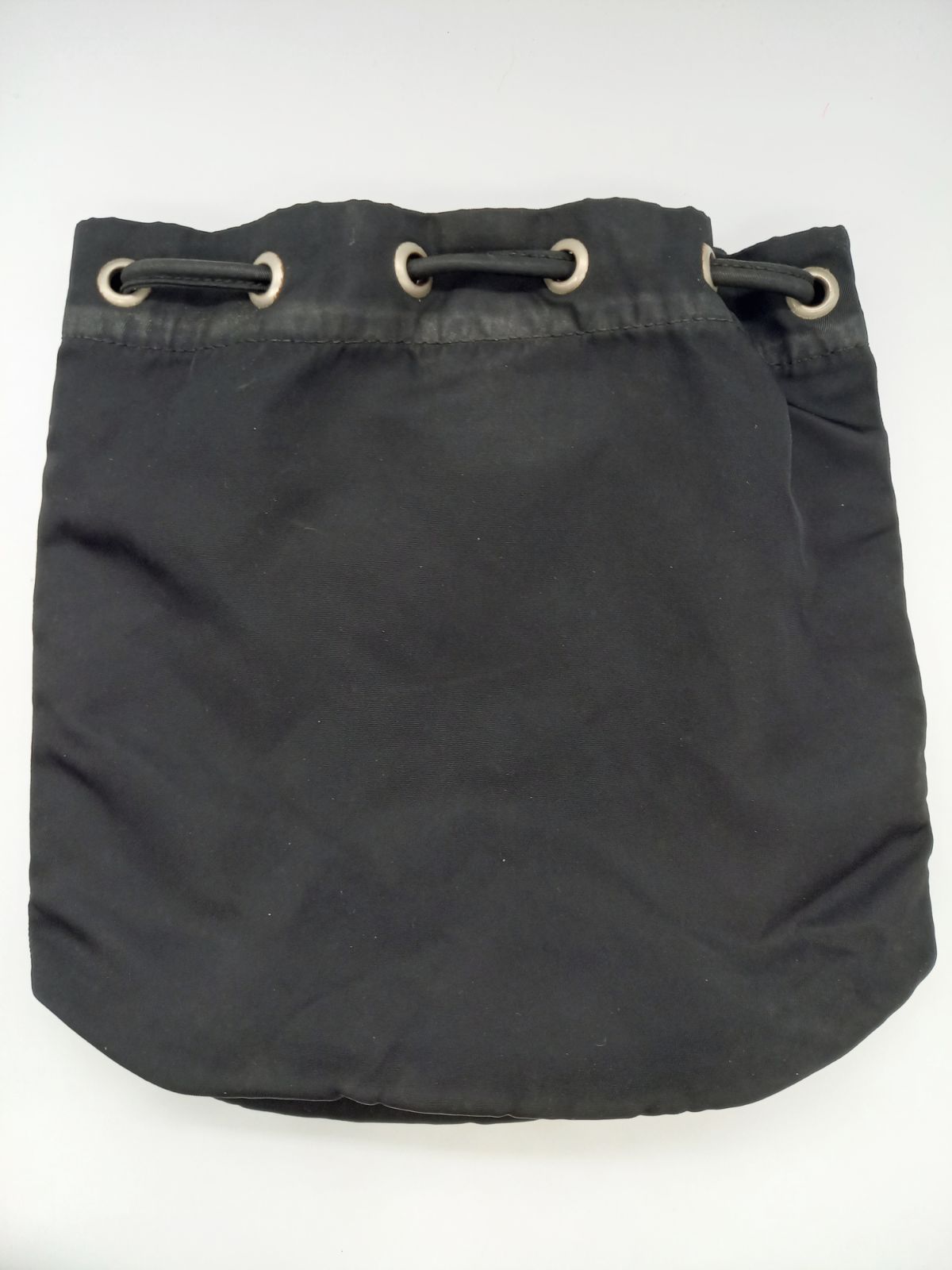 良品】PRADA プラダ 巾着 ポーチ 三角プレート ナイロン ミニ バッグ