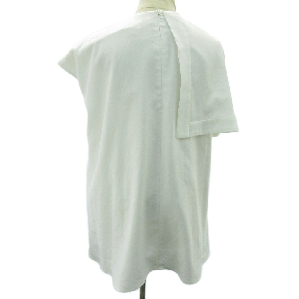 フロントタックプルオーバー