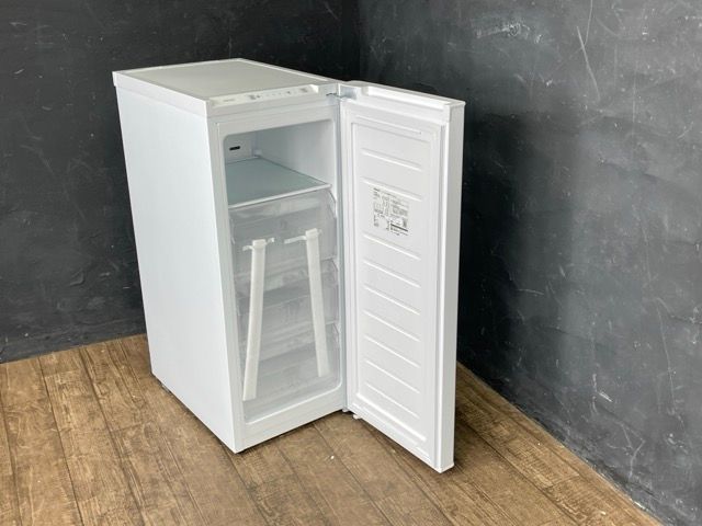 ノンフロン冷凍庫 YAMAZEN YF-SFU70 製 70L 右開き ホワイト 1ドア 4分割 094033 23153 WWW_KANDAIZUMI_COM