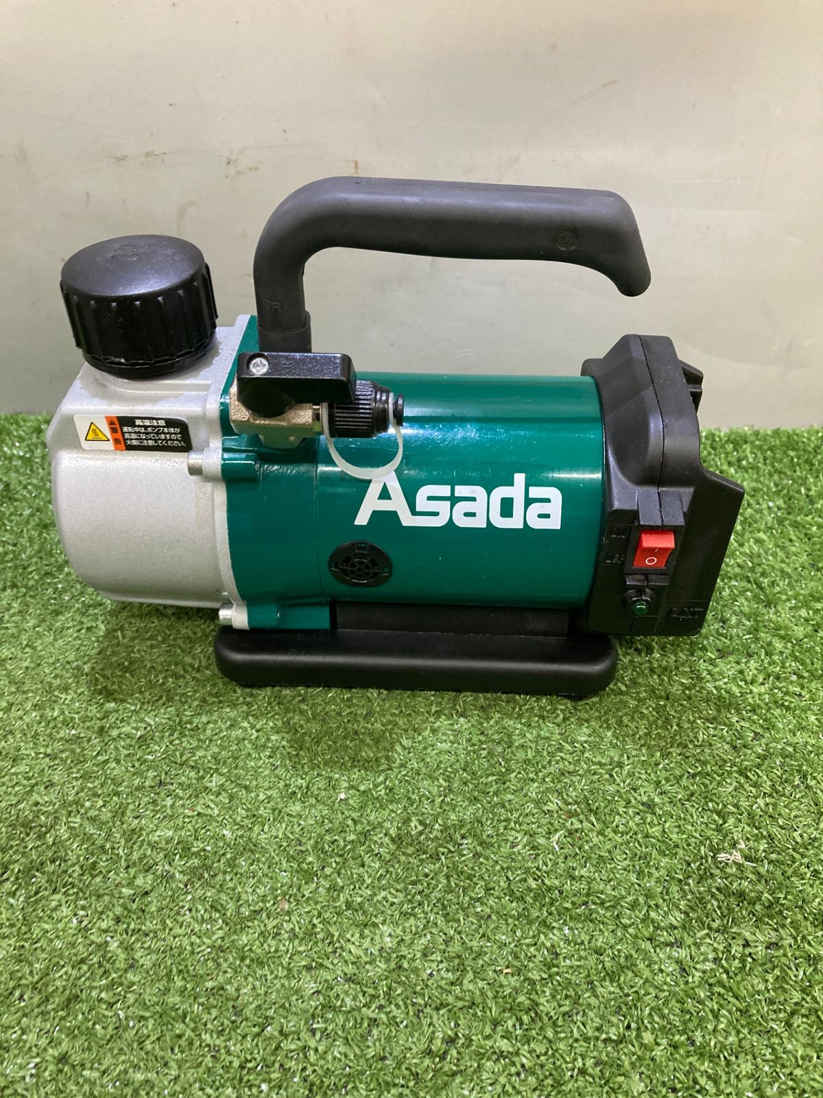 中古品】【0921】☆Asada(アサダ) 18v充電式真空ポンプ1.5CFM-BC(本体
