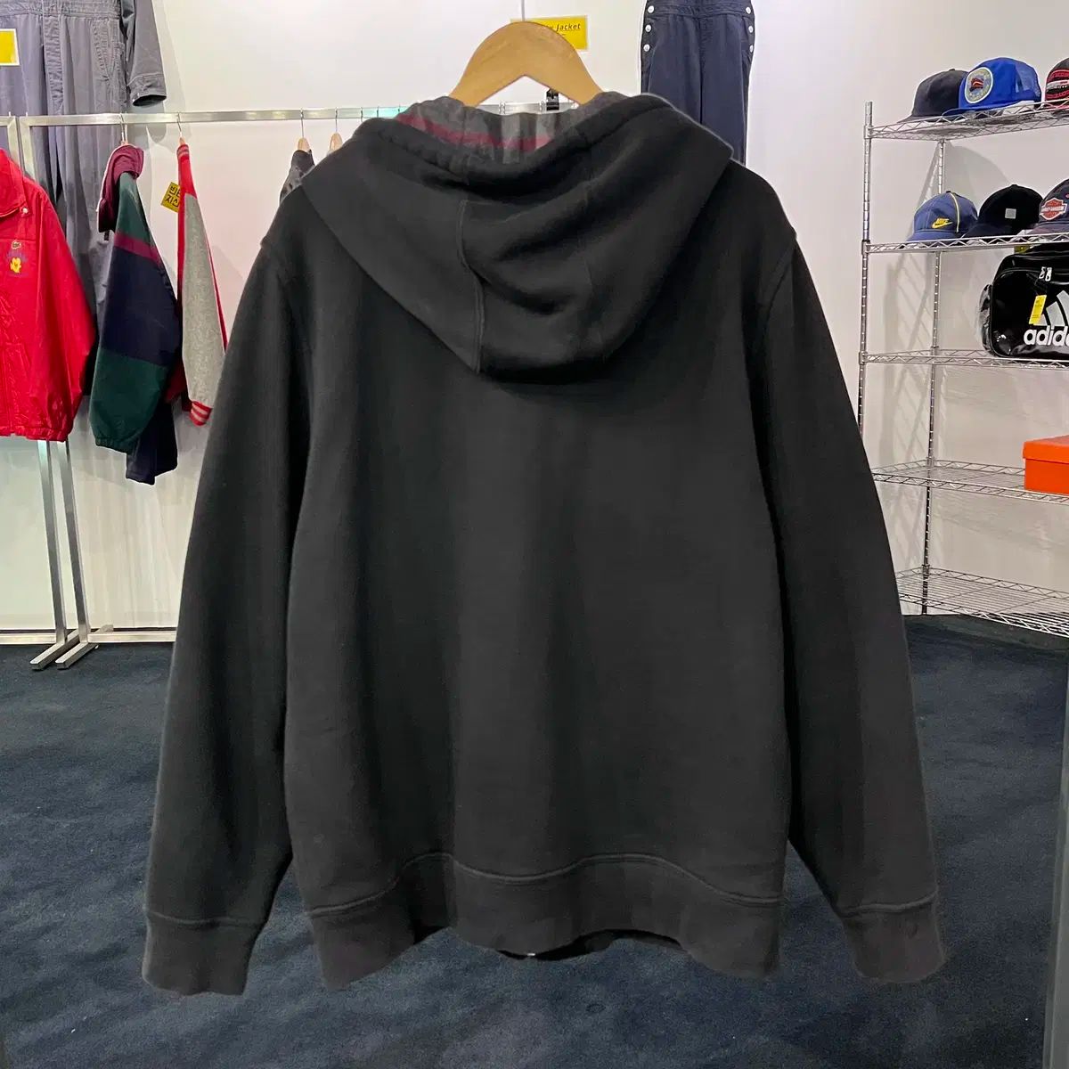 入手困難・美品■BURBERRY ノバチェック フルジップパーカー XLサイズ バーバリーブルーレーベル ノバチェック パーカー M フード