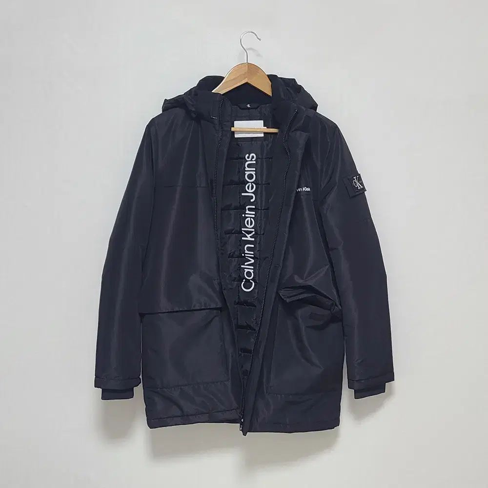 16 カルバン クライン キッズ ジュニア ダウン アウター
