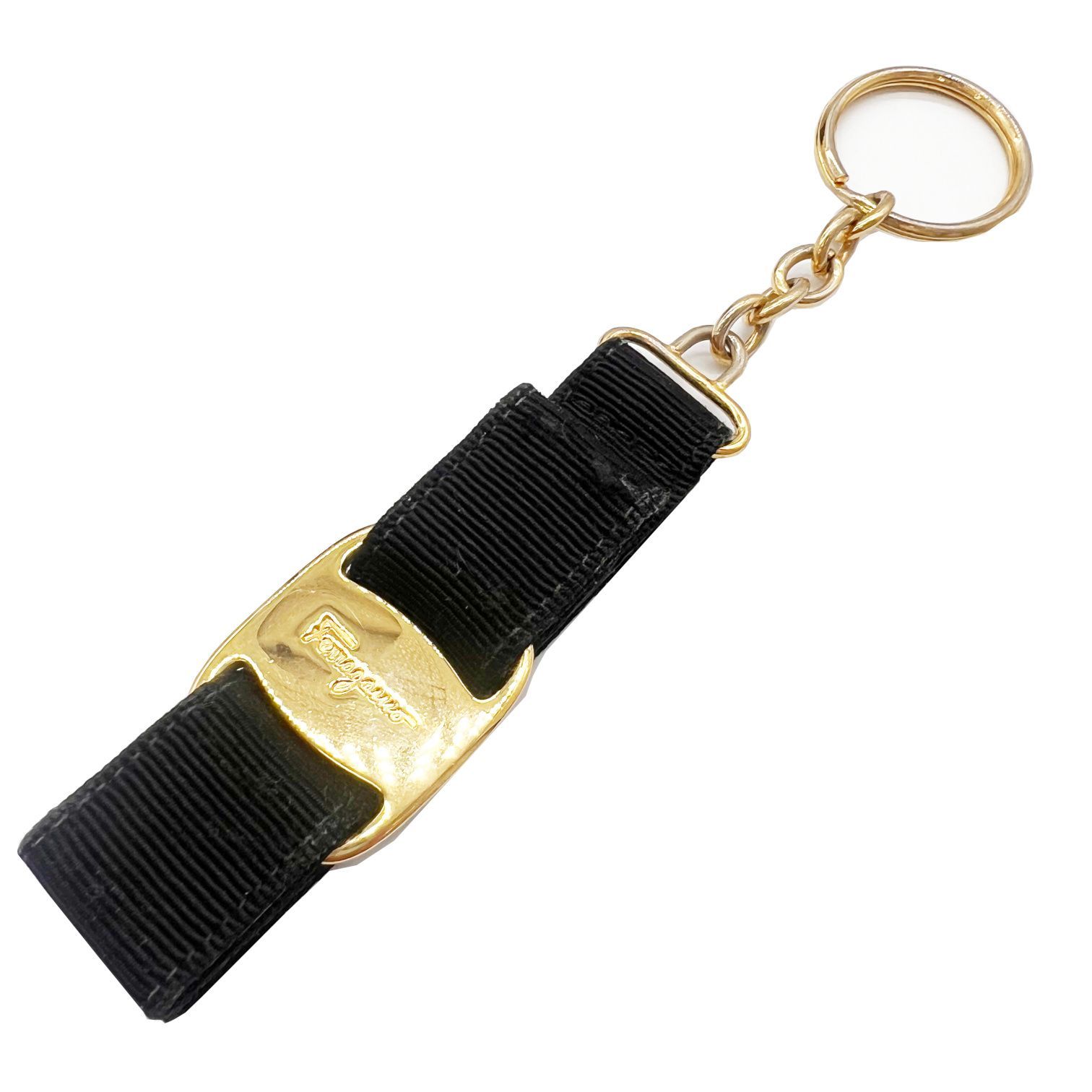 Salvatore Ferragamo サルヴァトーレフェラガモ ヴァラリボン  