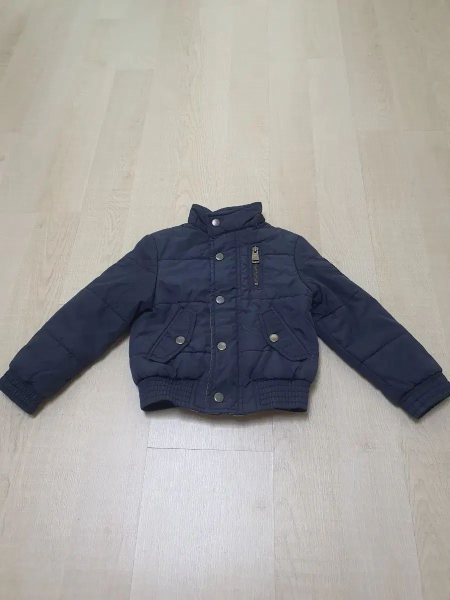 3Y Burberry Kids(バーバリーキッズ) ダウン
