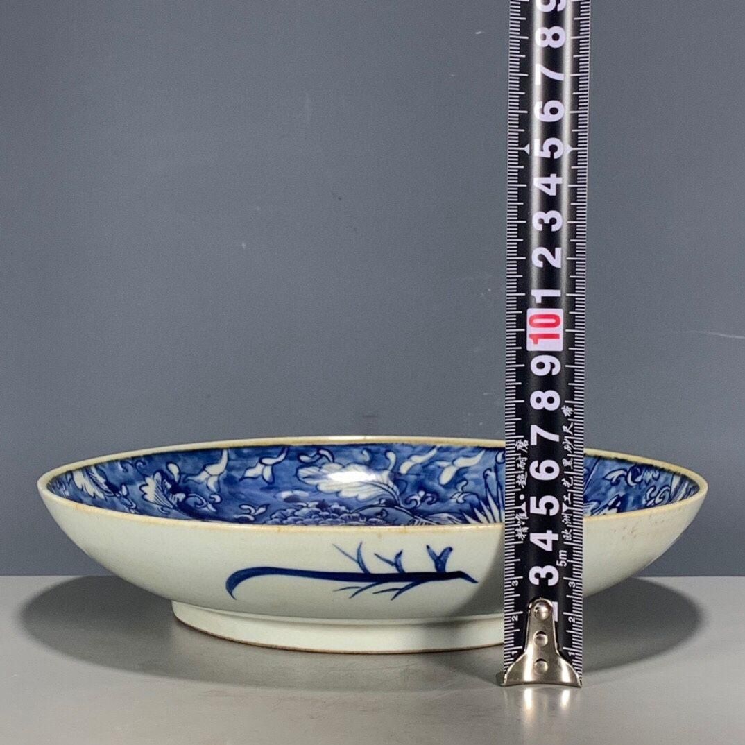 大清康熙青花窓人物紋花瓶 景徳鎮 陶磁器 装飾品 現代工芸品 美術品 置物 大清康熙年制青花氷梅鳳紋賞盤 景徳鎮 陶磁器 装飾品 現代工芸品