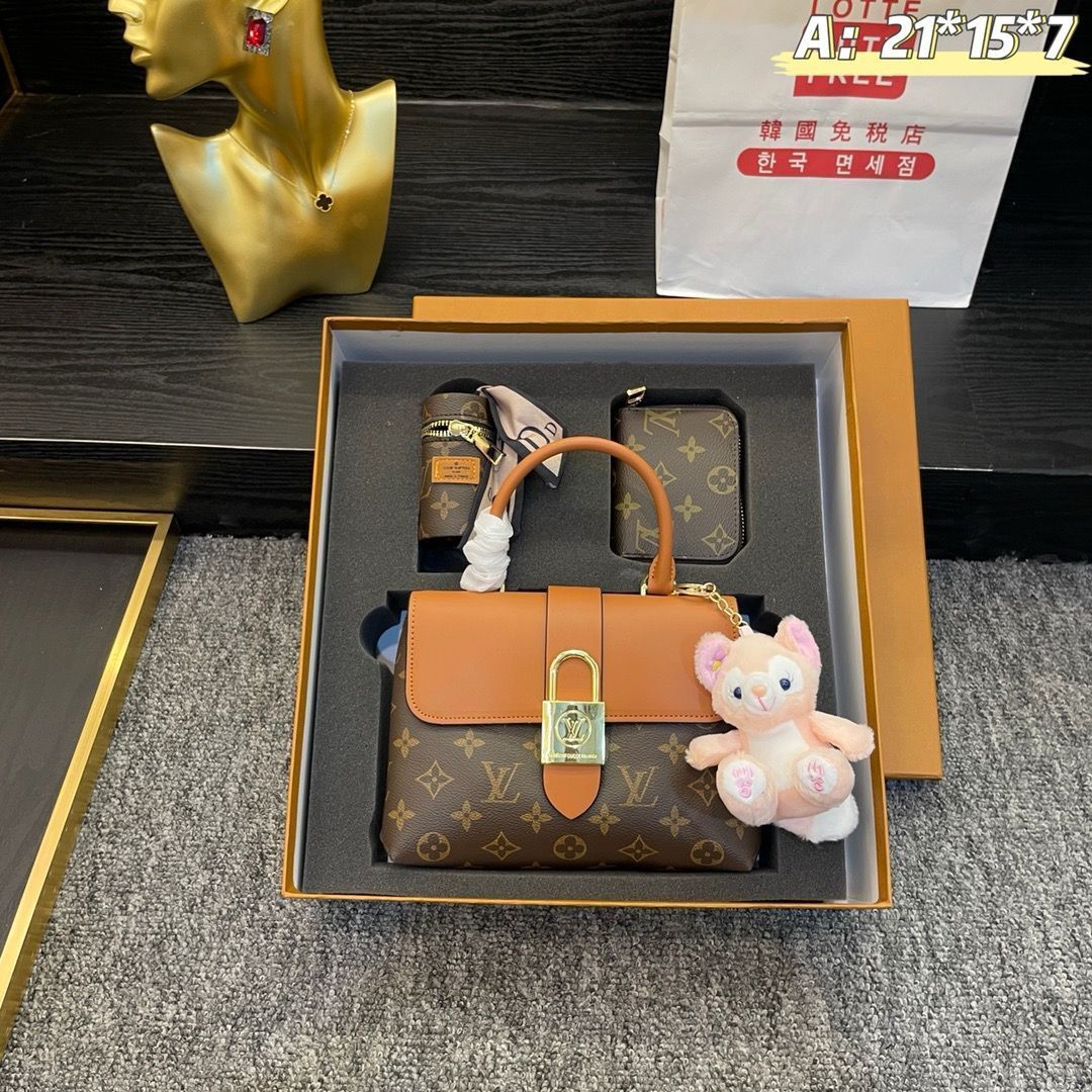 可愛い  ルイヴィトン LOUIS VUITTON  3点セット  ショルダーバッグ プラダ ハンドバッグ  小銭入れ