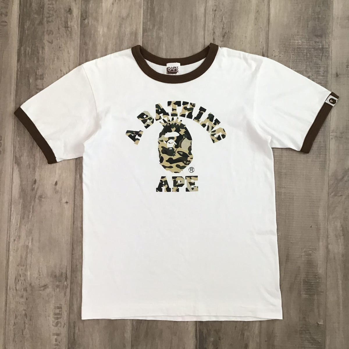 KAWS × BAPE camo NYC カレッジロゴ Tシャツ Sサイズ a bathing ape カウズ エイプ ベイプ アベイシングエイプ  bendy 迷彩 - メルカリ
