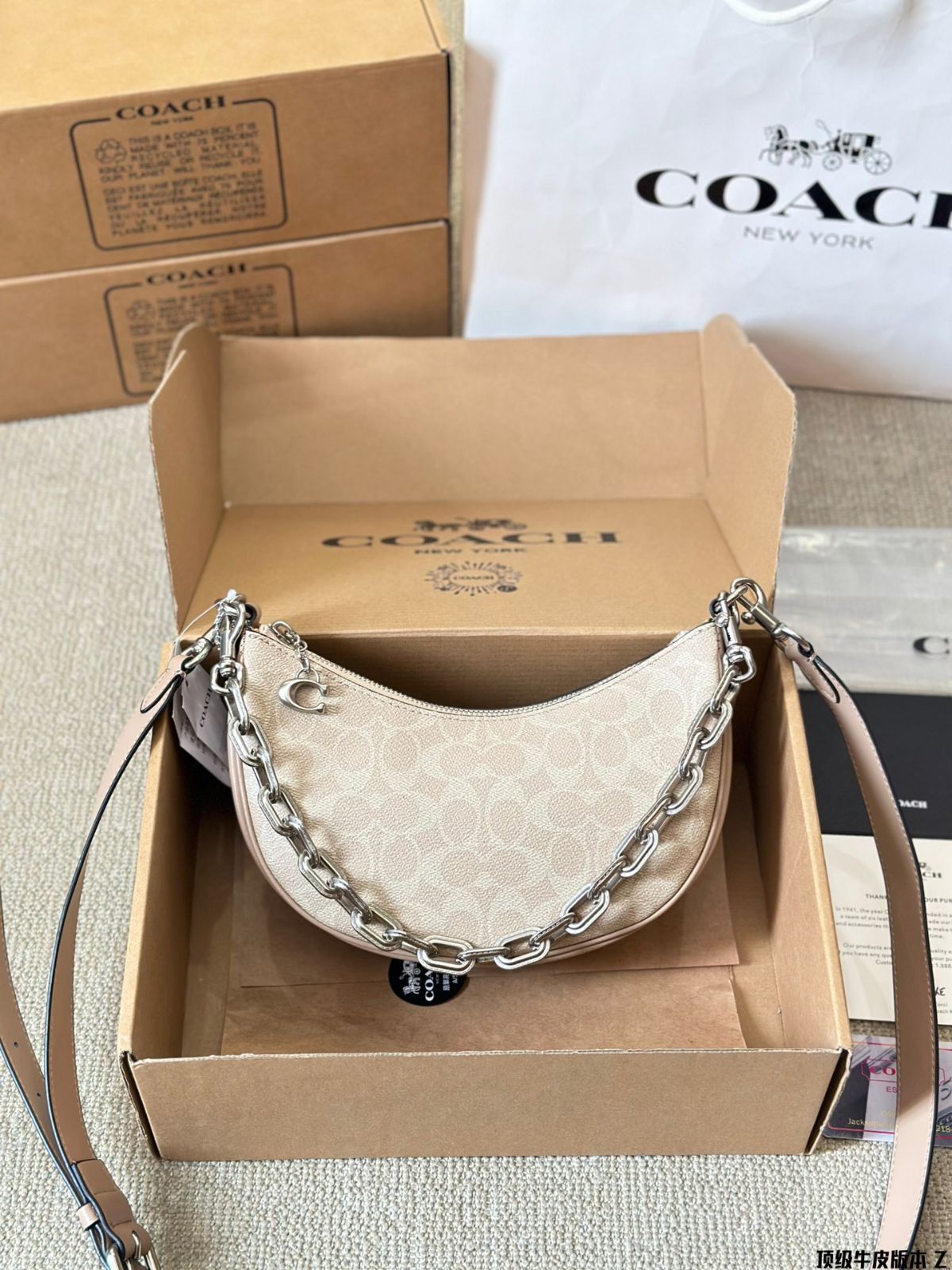 今日 Coach New Mira Crescent Bag - コーチ ミラ クレセントバッグ 新デザイン -MM輸入2