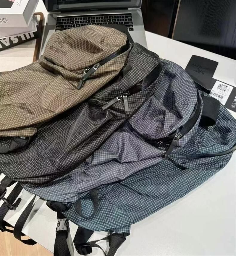 バックパック 4COLORS