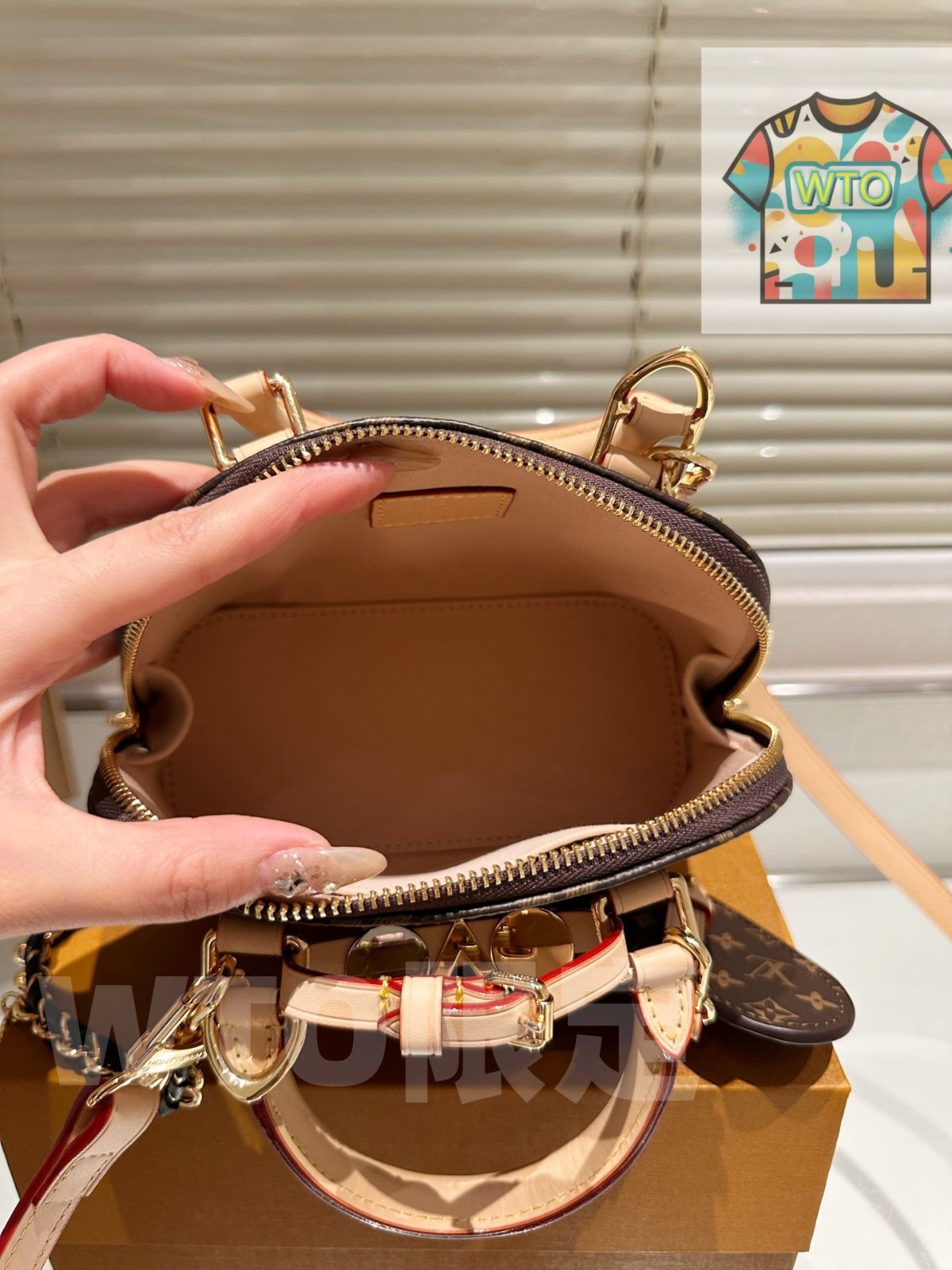 今日WTO】Louis Vuitton ルイヴィトン アルマ貝殻バッグシリーズ