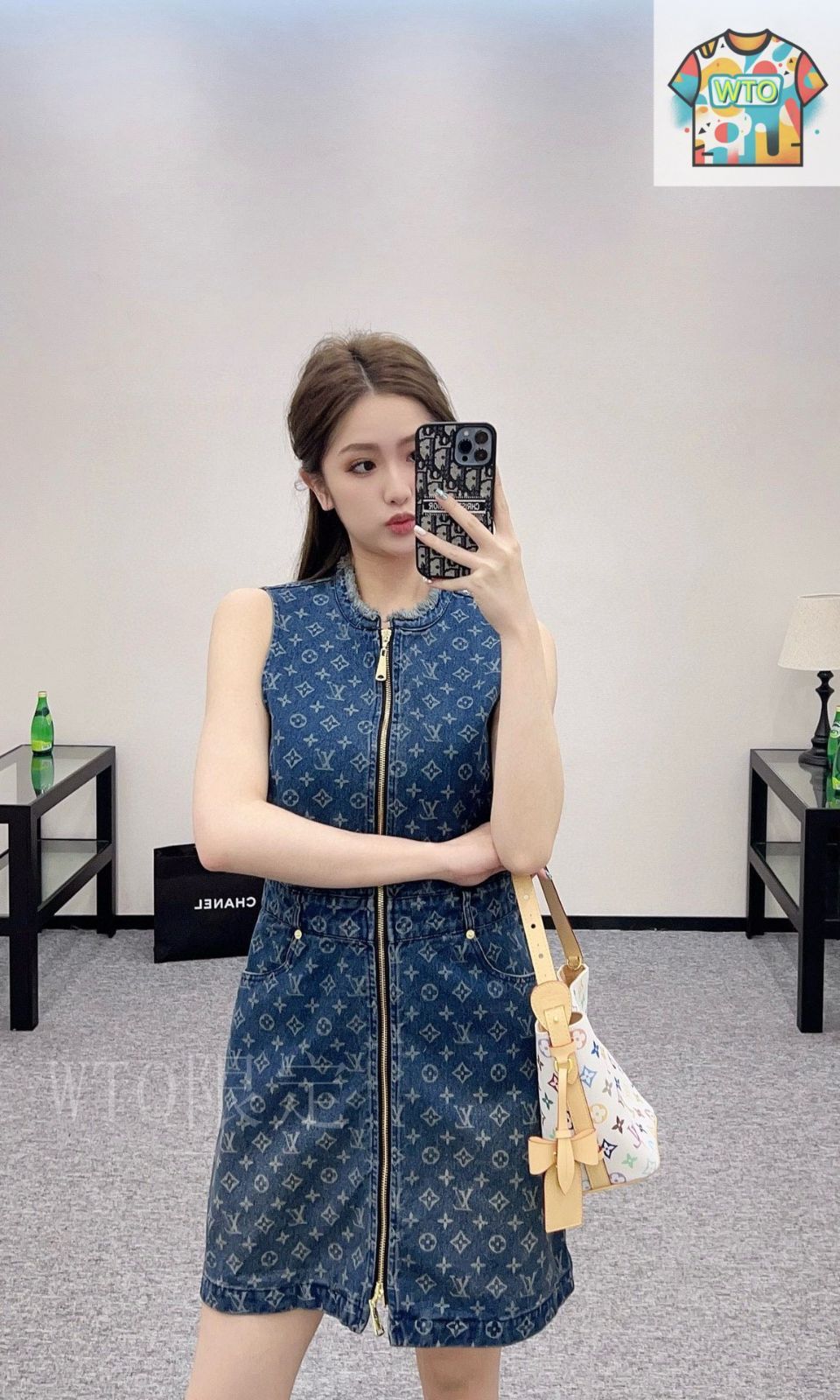 (試着のみ)ルイヴィトンのデニムワンピース 2023SS☆すぐ届く！【ルイヴィトン】LV×YK デニムドレス 関税込