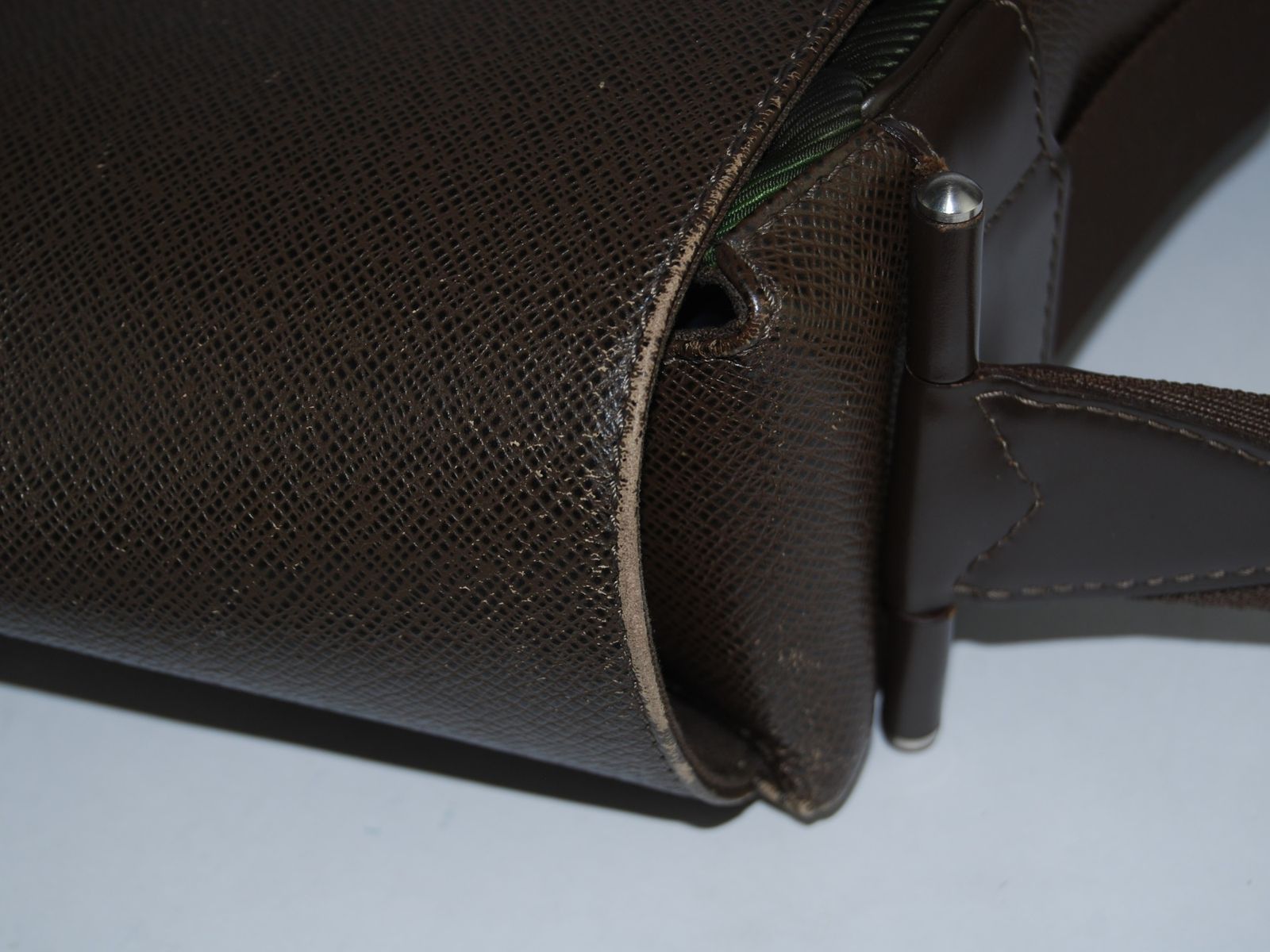 USED/B】LOUISVUITTONルイヴィトン タイガ デルスー ショルダーバッグ