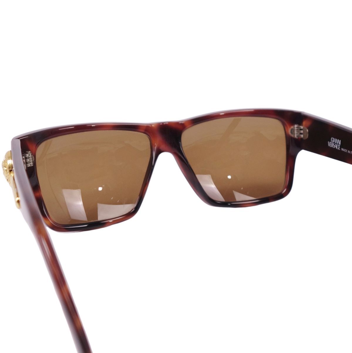 美品 ジャンニヴェルサーチ GIANNI VERSACE サングラス MOD37 - メルカリ 