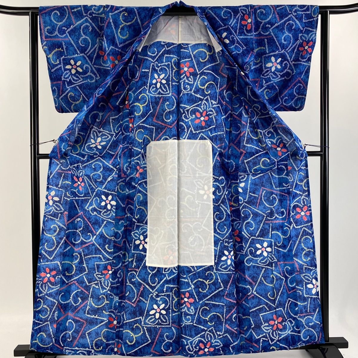 浴衣 身丈161.5cm 裄丈63cm S 絞り浴衣絞り浴衣 花唐草 青 綿 名品  