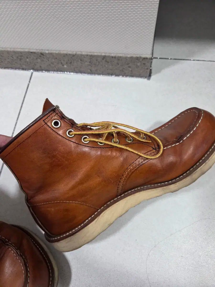 レッドウィング