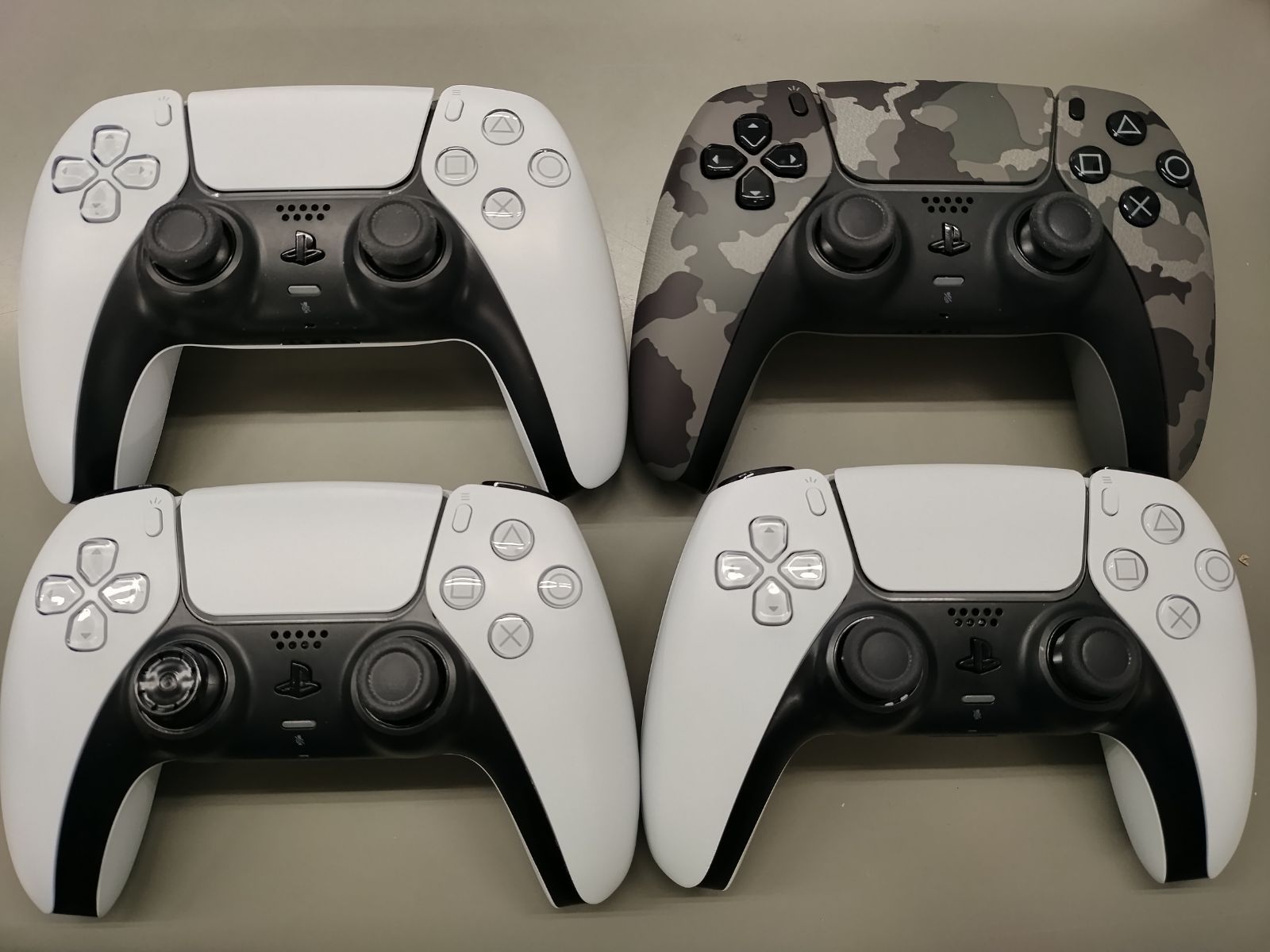 ジャンクパーツ PS5コントローラー デュアルセンス 4個セット 動作不 50-55