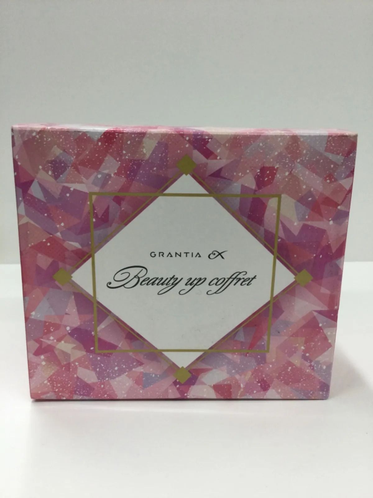 ヤクルト化粧品 2024グランティア EX ビューティーアップコフレ2 新品 通販コスメ・美容 - グランティア EX ビューティアップ コフレ 2 2024