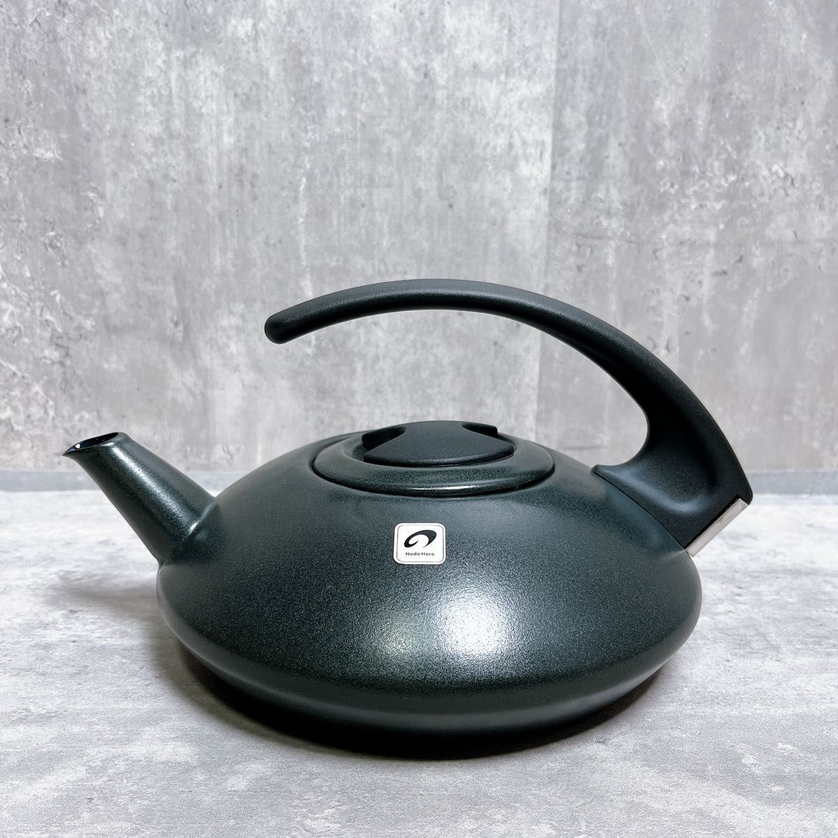 30日間返品無料。 廃盤 野田琺瑯 MONOケトル ブラック 2L ミッドセンチュリー モダン レトロ