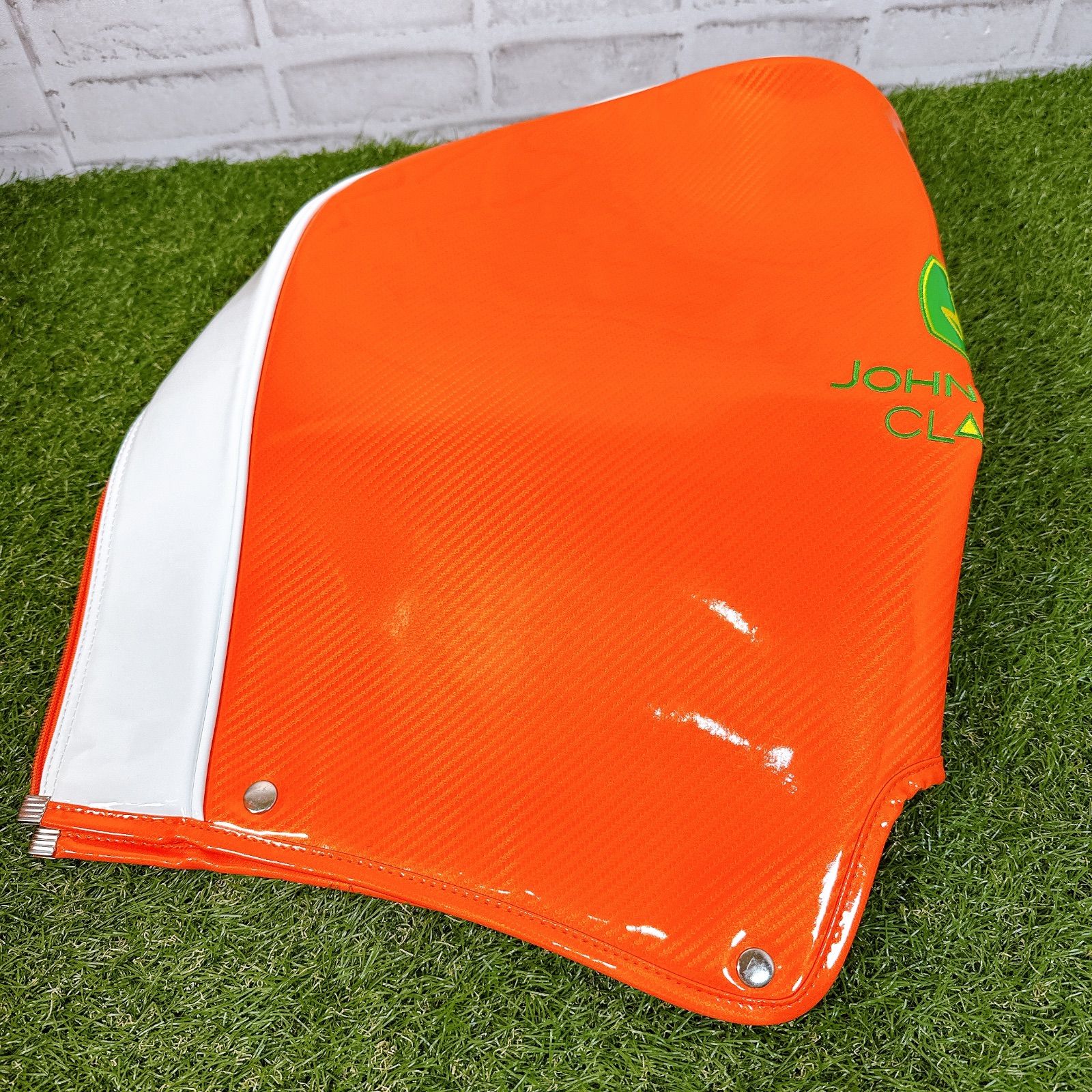 送料無料。 PGA TOUR JOHN DEERE CLASSIC キャディバッグ オレンジ×ホワイト ＋大会記念モデル 人気アイテムお得に購入！