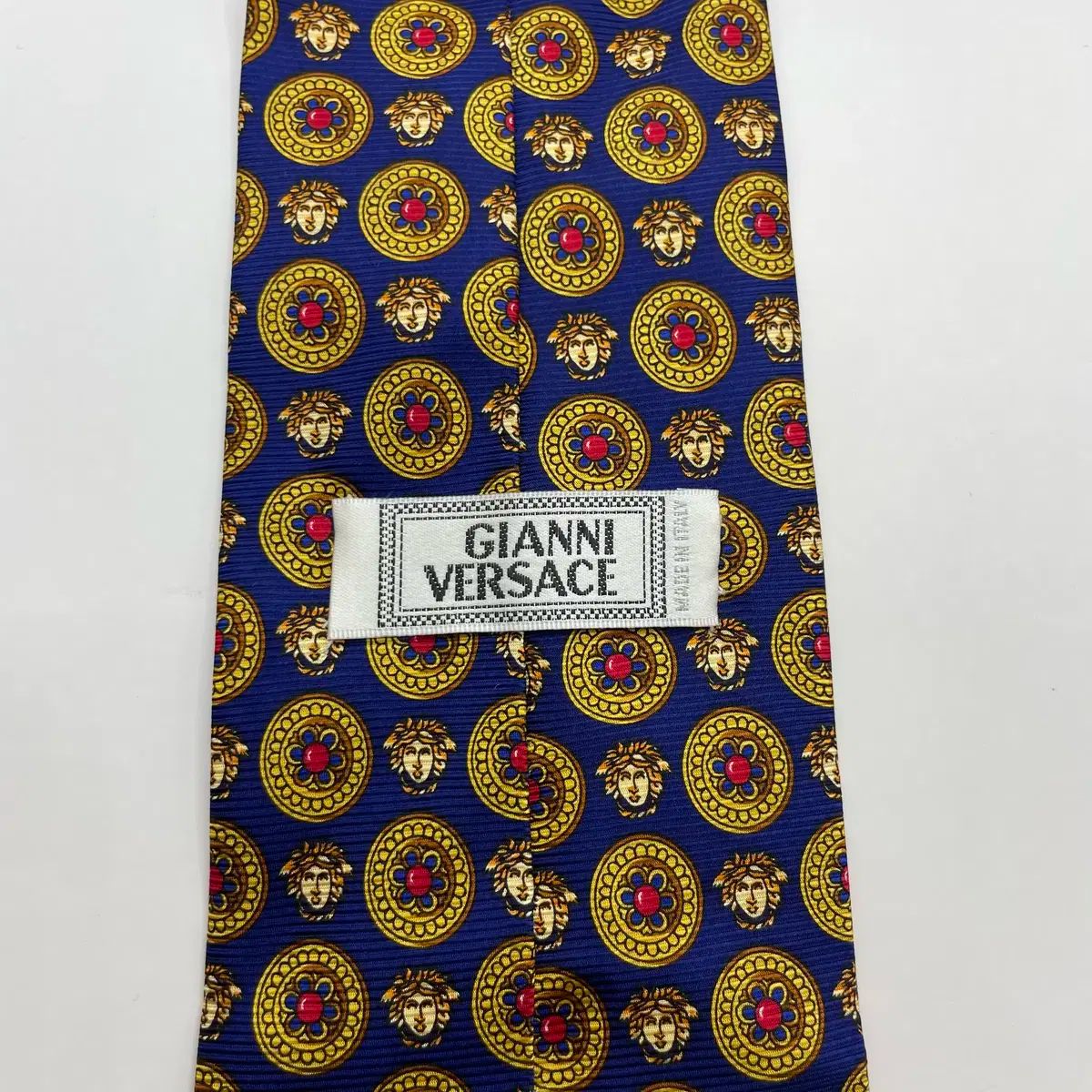 ✨美品✨VERSACE ヴェルサーチ　ネクタイ　バロック柄　メデューサ　花柄 ✨美品✨VERSACE ヴェルサーチ ネクタイ バロック柄 メデューサ 花柄