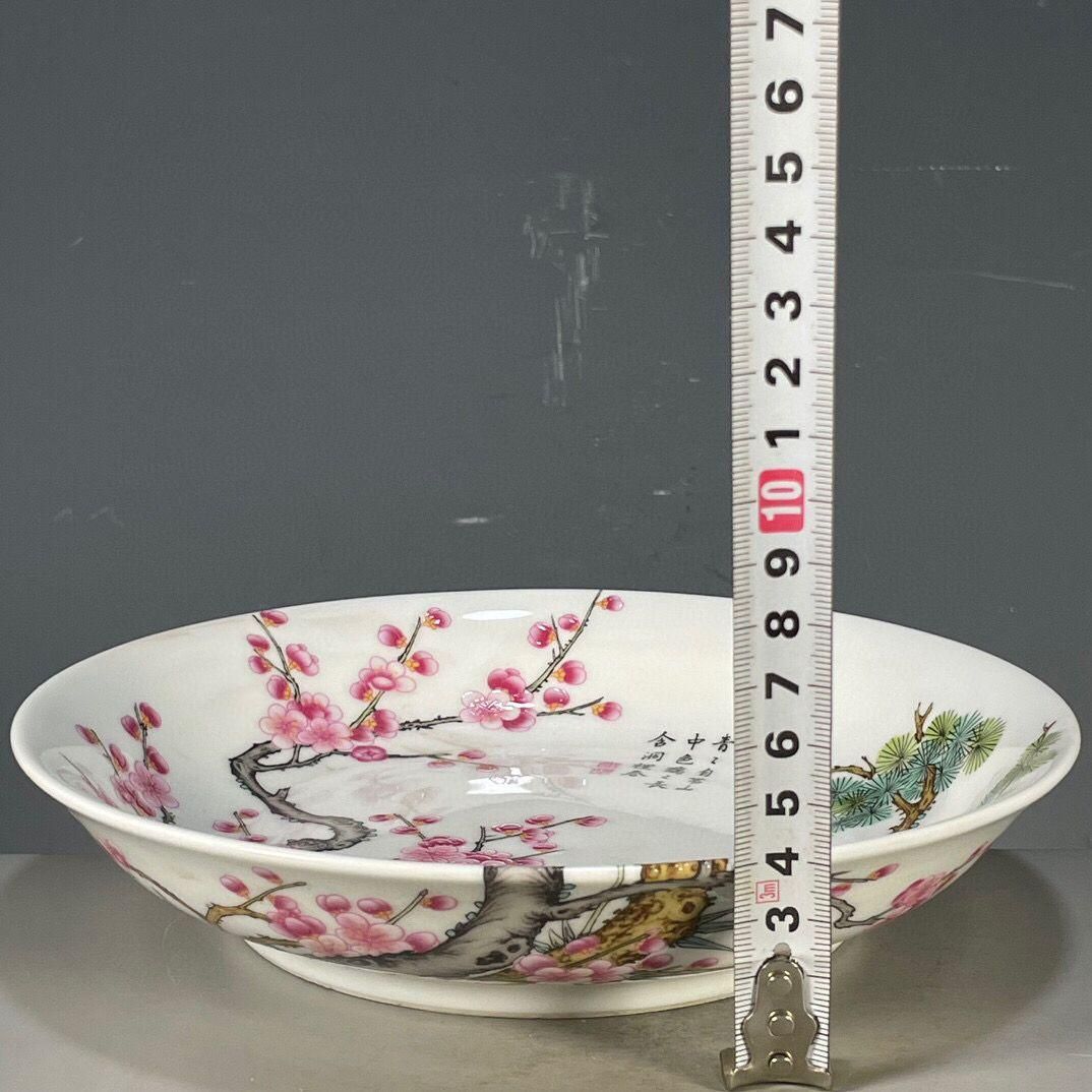 パステル梅花紋の賞盤  景徳鎮 陶磁器 装飾品 現代工芸品 美術品 置物 パステル梅花紋の賞盤 景徳鎮 陶磁器 装飾品 現代工芸品 美術品