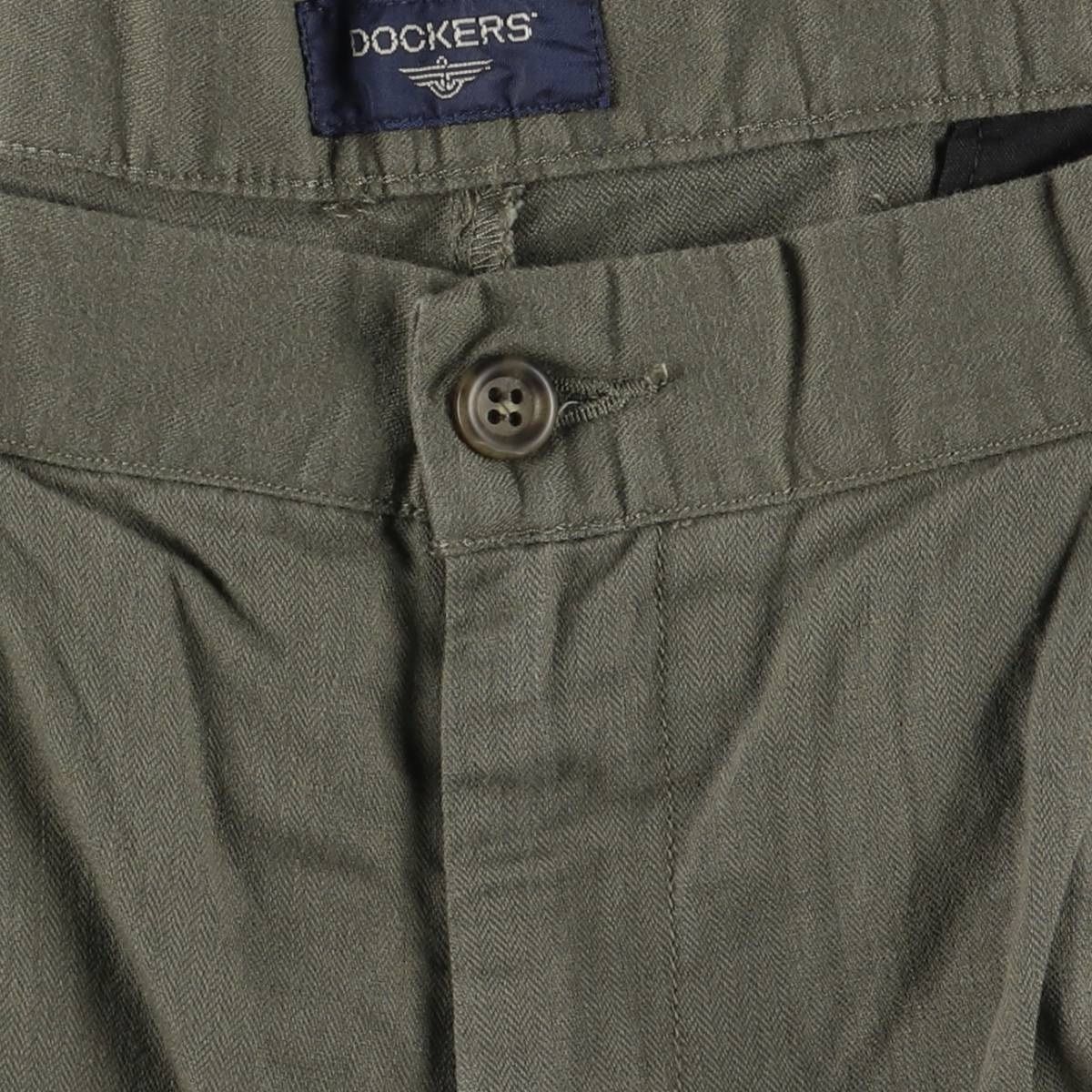DOCKERS